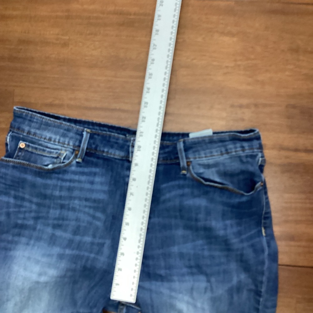 Signature Levi Strauss High Rise Slim Crop Jeans Size 16 Medium Wash Distressed - Picture 6 of 10